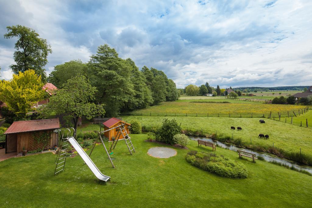 Hotel Im Wiesengrund Hermannsburg Exterior foto