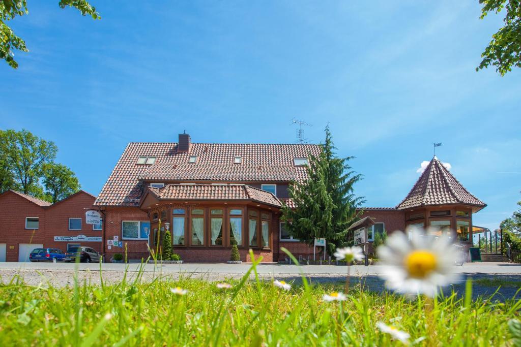 Hotel Im Wiesengrund Hermannsburg Exterior foto