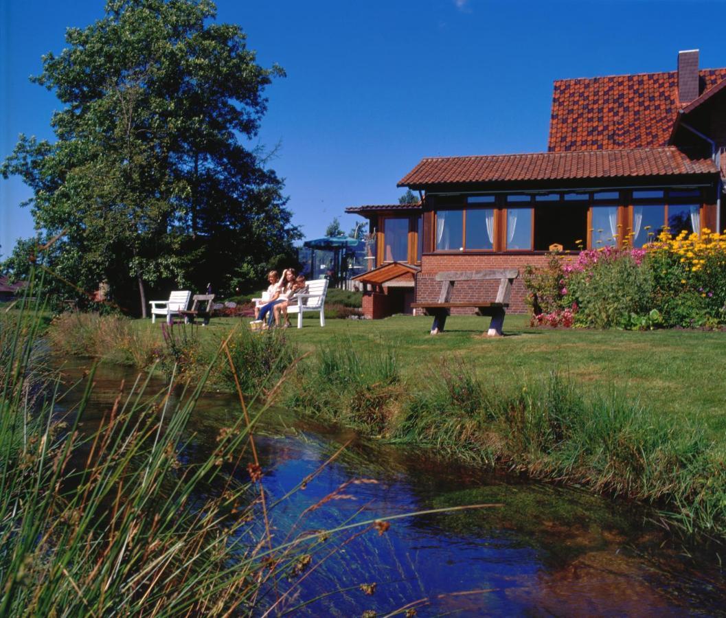 Hotel Im Wiesengrund Hermannsburg Exterior foto